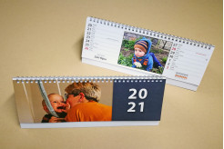 rodinný stolní kalendář s vlastními forografiemi