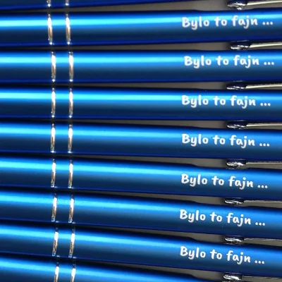 Propiska s vlastním textem, nebo jménem