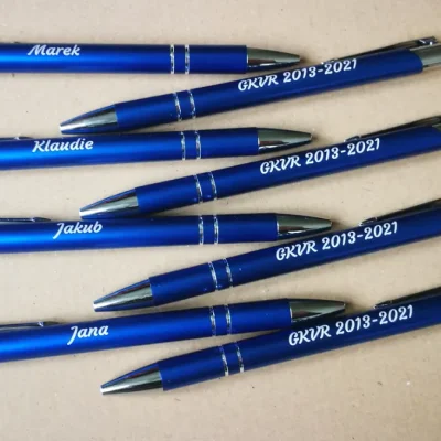 Propiska s vlastním textem, značená na dvou stranách