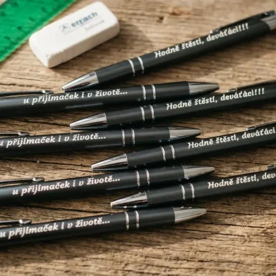 Propiska s vlastním textem, značená na dvou stranách