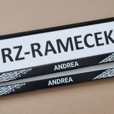 Rámeček registrační značky (SPZ)