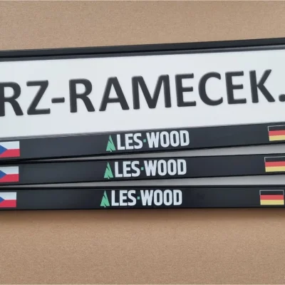 Rámeček registrační značky (SPZ)