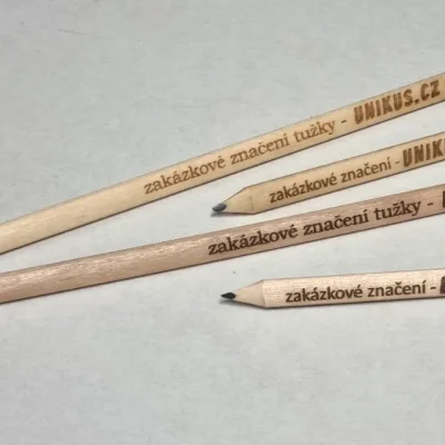Tužka s vlastním textem, nebo jménem