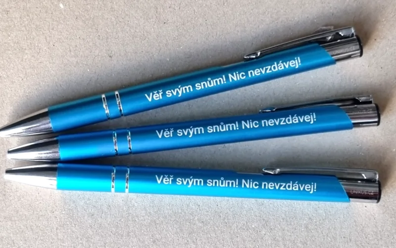 Propisky s vlastním textem